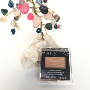 Mary Kay Bronzing Powder